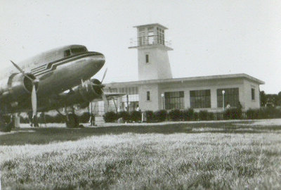 Aeronave Douglas DC-3 no antigo aeroporto de Birigüi.